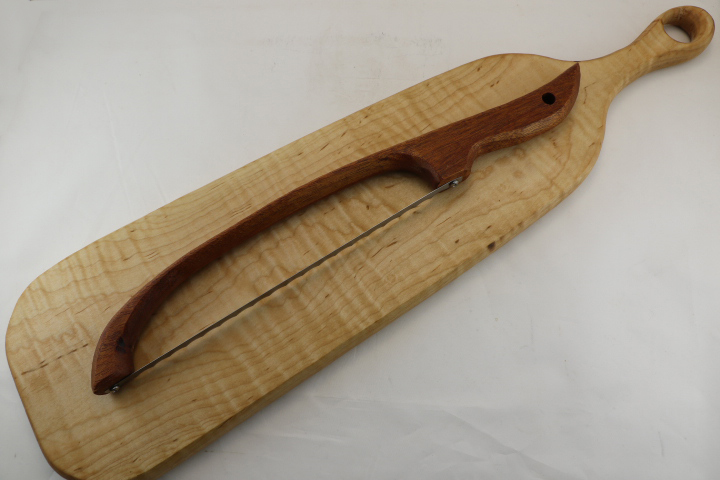 Maple Bread Cutting Board with Bread Knife